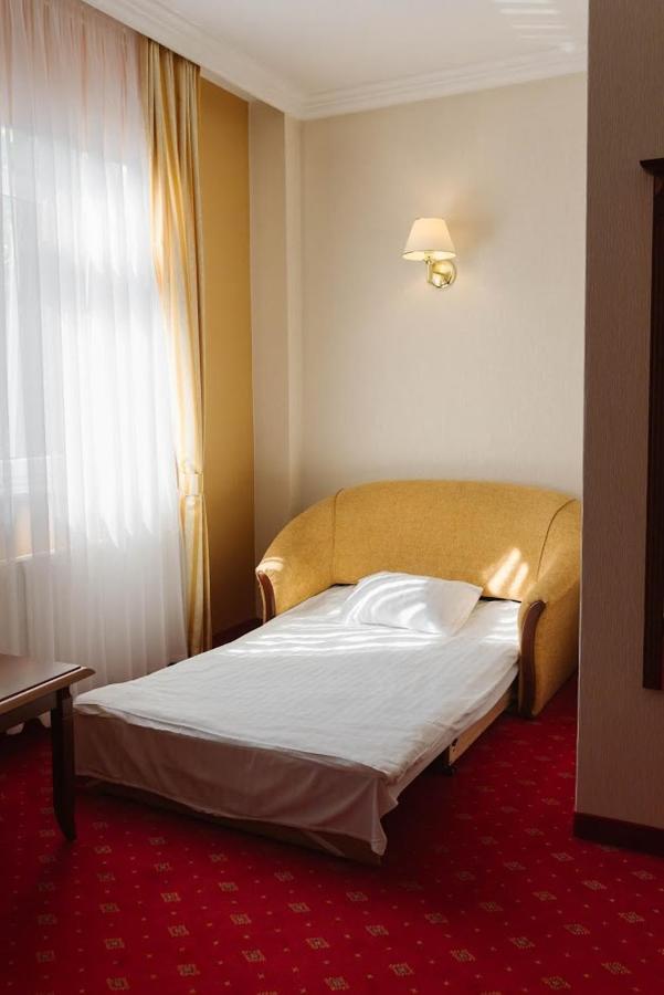 Hotel Jakub Sobieski Oława Exterior foto